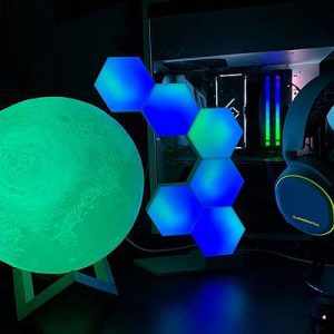 Lifesmart okos moduláris wifi világítás - 1,3 és 5 blokk aljzattal Díszvilágítás - aljzat és 3 blokk, designer tartozék, környezeti világítás, hatszögletű kialakítás, 19 LED-es blokk, könnyen telepíthető, bővíthető, iOS / Android alkalmazás, WiFi nélkül vezérelhető, 16 millió szín, Amazon Alexa kompatibilis, Google Home és Apple HomeKit