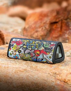 Mifa A10+ Víz és esőálló Bluetooth hangszóró graffiti art 2020 modelév, IPX7 vízálló Bluetooth hangszóró
