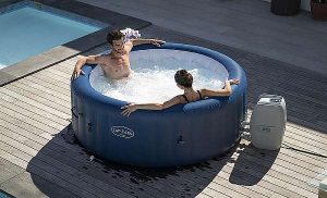 Lay-Z-Spa Milan WiFi felfújható jakuzzi 196x71 cm