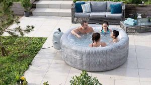 Lay-Z-Spa-The-UKs-Most-5-Star-Rated-Hot-Tub-Brand_1