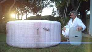 lay-z-spa-cancun-airjet-felfujhato-jakuzzi-180x66-cm-hmc-023 telepites02 07