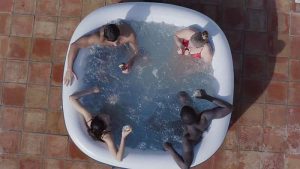 Lay-Z-Spa Ibiza AirJet felfújható jakuzzi 180x180x66 cm 2-4 fő részére