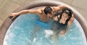 Lay-Z Spa jakuzzik klórsokkolásának adagolása