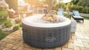 Lay-Z-Spa Havana WiFi Airjet felfújható jakuzzi 180x66 cm Férőhely: 2 – 4 fő felnőtt