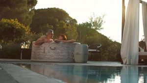 Vancouver WiFi felfújható jakuzzi AirJet Plus 3-5 személyes
