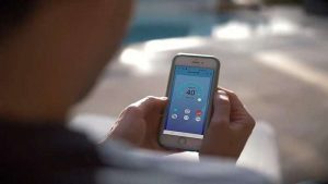 • Beépített Wi-Fi modul, a fürdőmedence telefonos alkalmazás révén vezérelhető • Kompatibilis a Bestway Smart Hub ™ telefonos alkalmazással, amely lehetővé teszi a hőmérséklet, az időzítő, a szűrő és a masszázs rendszer vezérlését • Az applikáció csak a 2,4 GHz WiFi frekvenciát támogatja, az 5GHz wiFi-t nem! • A vezérlőpanel egyszerre csak egy okoskészülékhez csatlakoztatható. Az alkalmazás Android 7.0 és iOS 10.0, valamint ezeknél újabb rendszereket támogat.