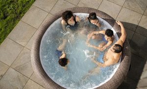 Lay Z Spa felfújható jakuzzi, barna mrattan burkolattal, 5-7 felnőttnek férőhely