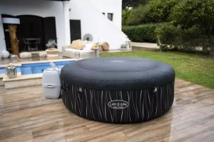 Bestway® alkatrész műbőr huzat (fekete) LAY-Z-SPA® Hollywood AirJet™ Ø 196 cm-hez (2023) P07142