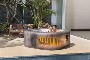 LAY-Z-SPA® felfújható masszázsmedence energiatakarékos ENERGYSENSE™ pezsgőfürdők